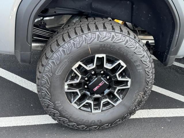 2026 GMC Sierra 2500 HD 4WD Crew Cab AT4X