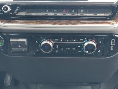 2026 GMC Sierra 2500 HD 4WD Double Cab SLE