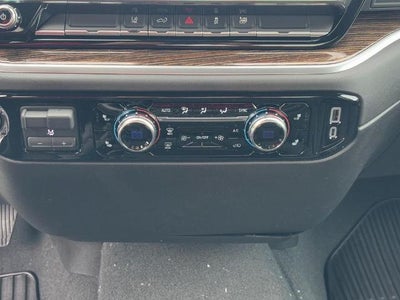 2026 GMC Sierra 2500 HD 4WD Double Cab SLE