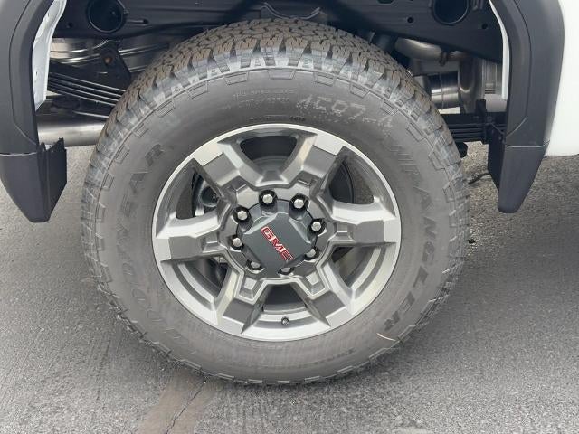 2026 GMC Sierra 2500 HD 4WD Double Cab SLE