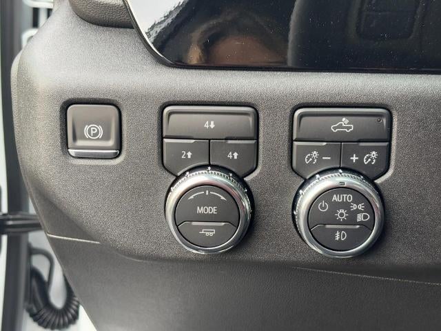 2026 GMC Sierra 2500 HD 4WD Double Cab SLE