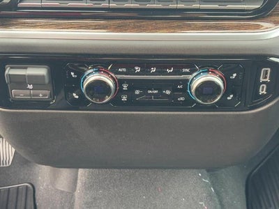 2026 GMC Sierra 2500 HD 4WD Double Cab SLE