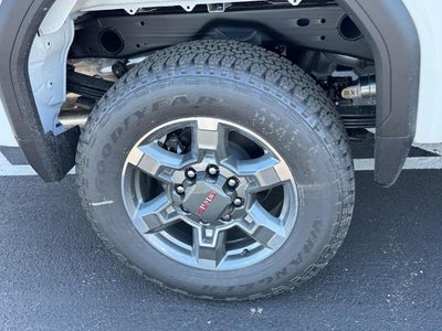 2026 GMC Sierra 2500 HD 4WD Double Cab SLE