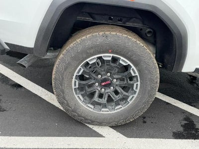 2026 GMC Canyon 4WD Crew Cab AT4