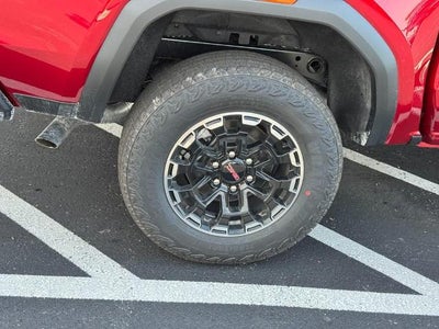 2026 GMC Canyon 4WD Crew Cab AT4
