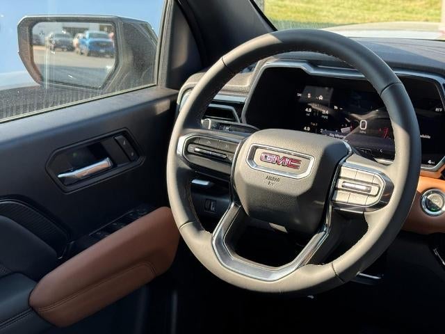 2026 GMC Canyon 4WD Crew Cab AT4
