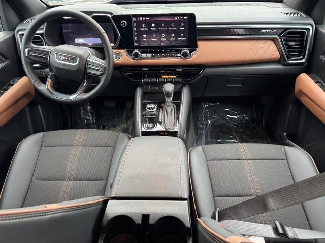 2025 GMC Canyon 4WD Crew Cab AT4