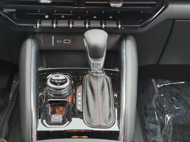 2025 GMC Canyon 4WD Crew Cab AT4