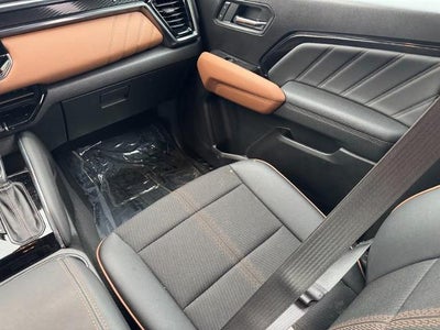 2025 GMC Canyon 4WD Crew Cab AT4