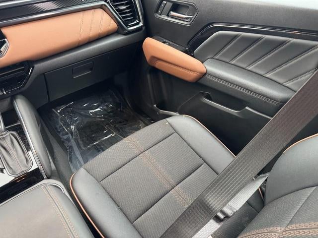 2025 GMC Canyon 4WD Crew Cab AT4