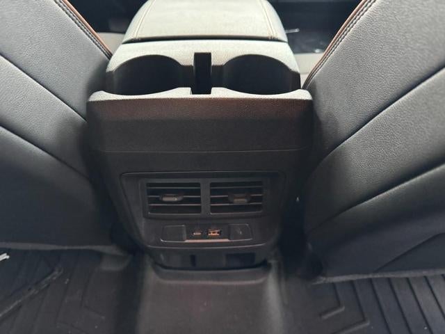 2025 GMC Canyon 4WD Crew Cab AT4