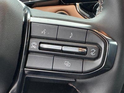 2025 GMC Canyon 4WD Crew Cab AT4