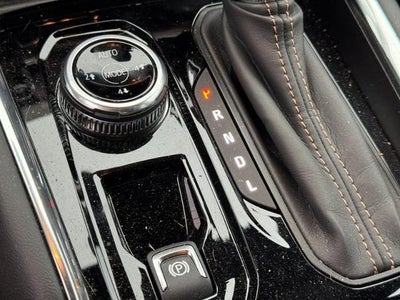 2025 GMC Canyon 4WD Crew Cab AT4