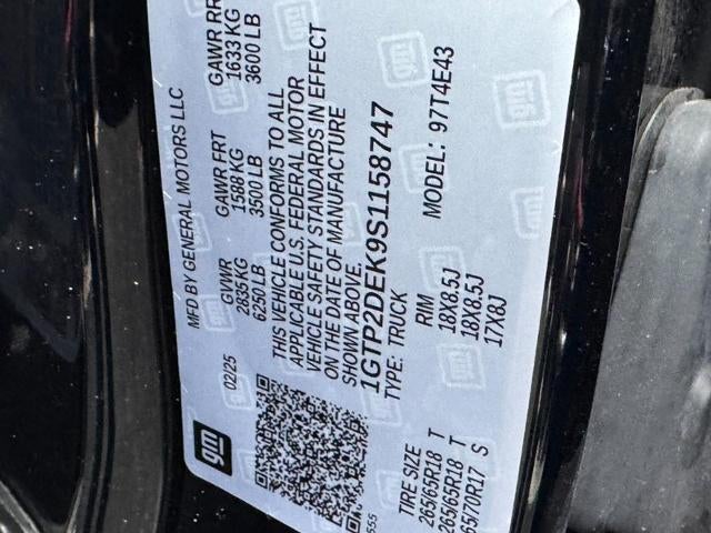 2025 GMC Canyon 4WD Crew Cab AT4