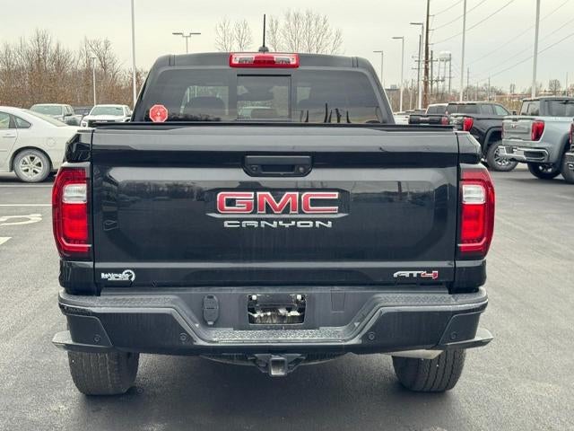 2025 GMC Canyon 4WD Crew Cab AT4