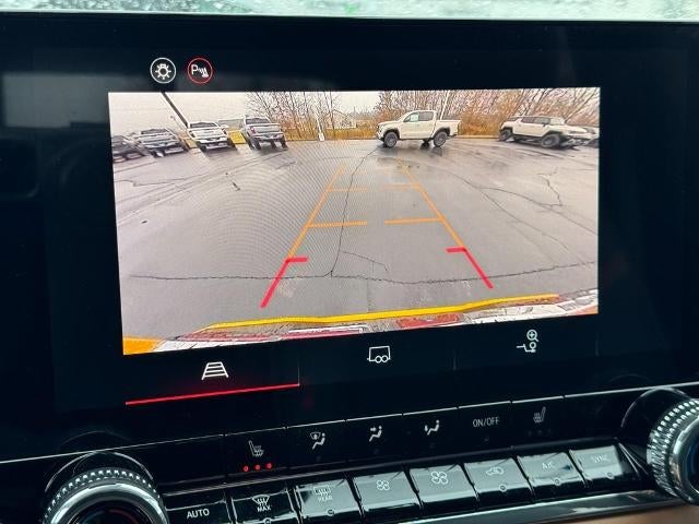 2026 GMC Canyon 4WD Crew Cab AT4