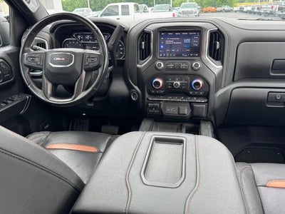 2022 GMC Sierra 1500 Limited 4WD Crew Cab AT4