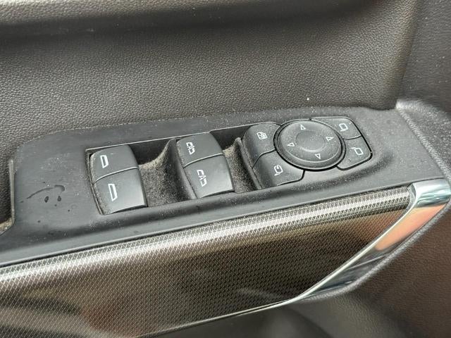 2022 GMC Sierra 1500 Limited 4WD Crew Cab AT4