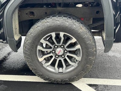 2022 GMC Sierra 1500 Limited 4WD Crew Cab AT4