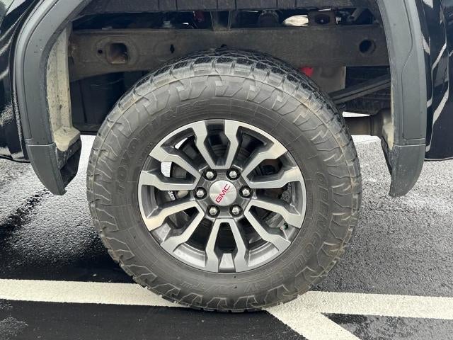 2022 GMC Sierra 1500 Limited 4WD Crew Cab AT4