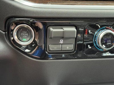 2026 GMC Sierra 1500 4WD Crew Cab Elevation w/3SB