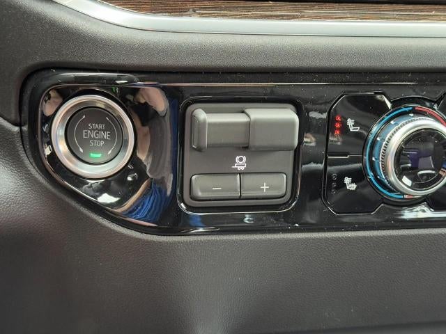 2026 GMC Sierra 1500 4WD Crew Cab Elevation w/3SB