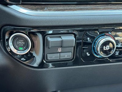 2026 GMC Sierra 1500 4WD Crew Cab Elevation w/3SB