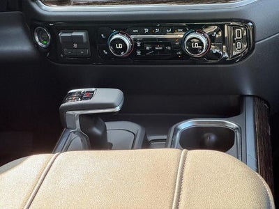 2026 GMC Sierra 1500 4WD Crew Cab Elevation w/3SB