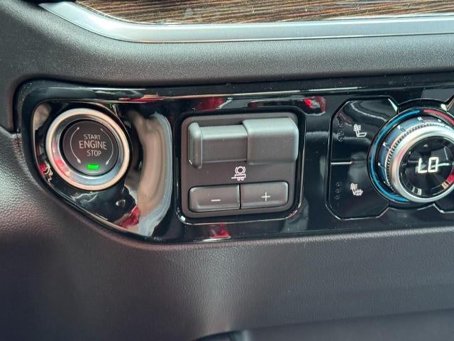 2026 GMC Sierra 1500 4WD Crew Cab Elevation w/3SB