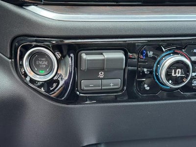 2026 GMC Sierra 1500 4WD Crew Cab SLT