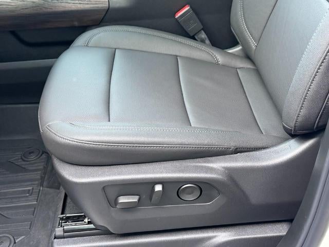 2026 GMC Sierra 1500 4WD Crew Cab SLT