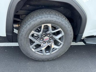 2026 GMC Sierra 1500 4WD Crew Cab SLT