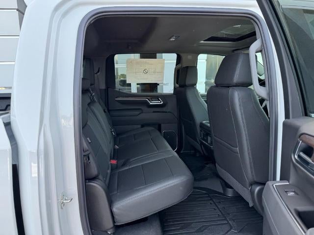 2026 GMC Sierra 1500 4WD Crew Cab SLT