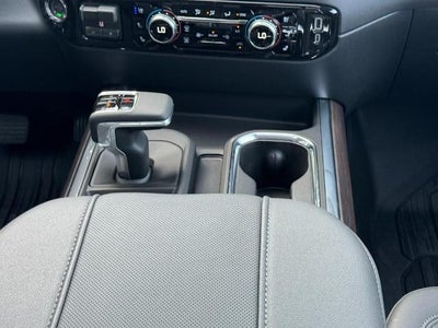 2026 GMC Sierra 1500 4WD Crew Cab SLT