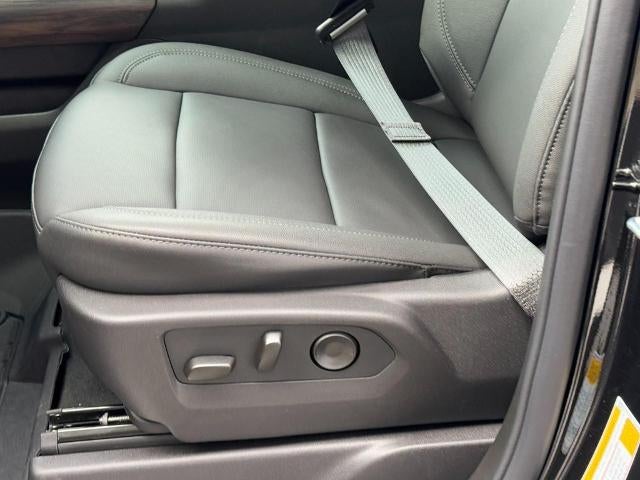 2026 GMC Sierra 1500 4WD Crew Cab SLT