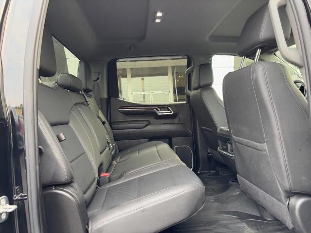 2022 GMC Sierra 1500 4WD Crew Cab SLT