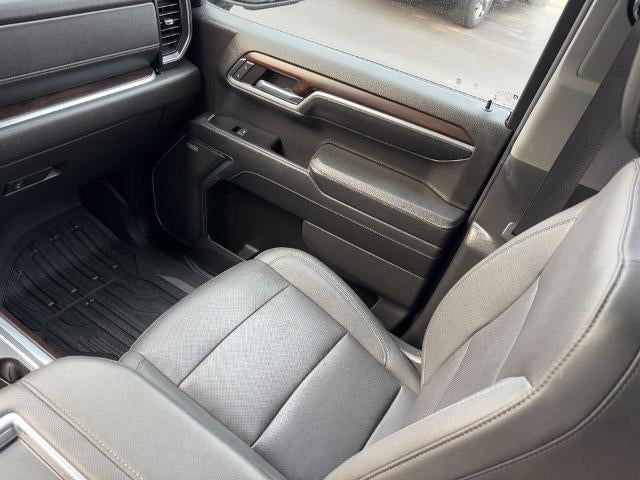 2022 GMC Sierra 1500 4WD Crew Cab SLT