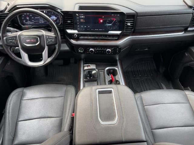 2022 GMC Sierra 1500 4WD Crew Cab SLT