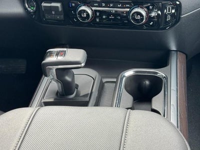 2026 GMC Sierra 1500 4WD Crew Cab SLT