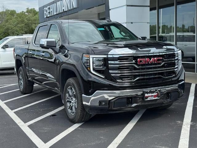 2026 GMC Sierra 1500 4WD Crew Cab SLT