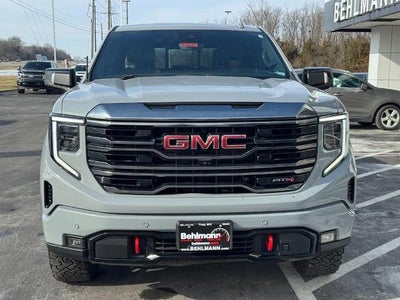 2024 GMC Sierra 1500 4WD Crew Cab AT4