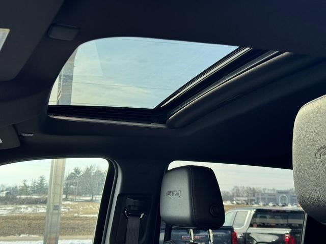 2024 GMC Sierra 1500 4WD Crew Cab AT4