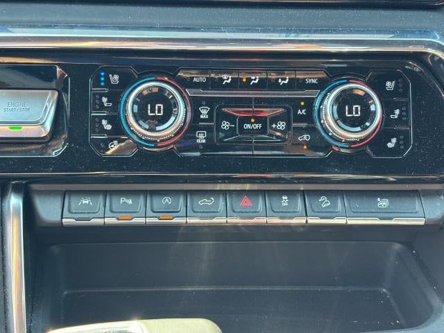 2024 GMC Sierra 1500 4WD Crew Cab Denali Ultimate