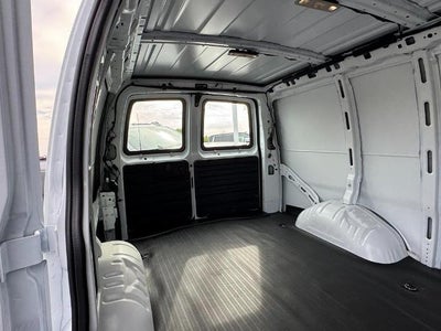 2026 GMC Savana Cargo RWD 2500 135"