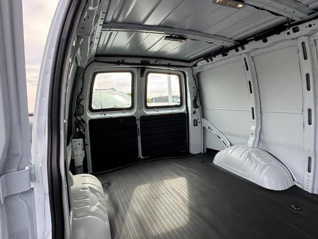 2026 GMC Savana Cargo RWD 2500 135"