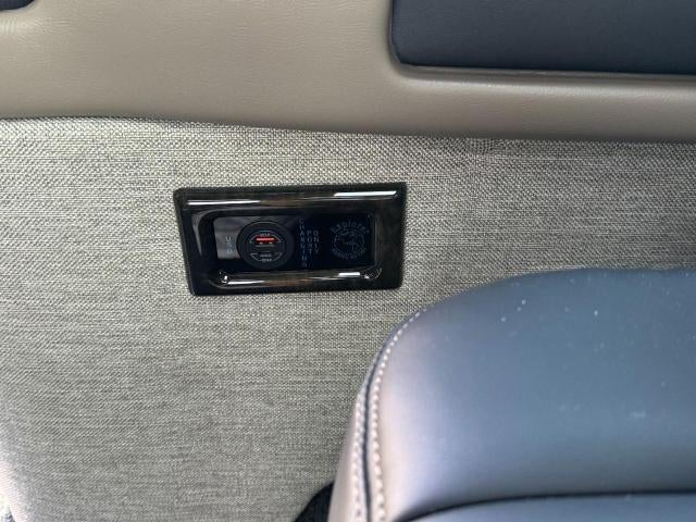 2026 GMC Savana Cargo RWD 2500 135"