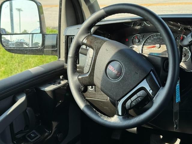 2026 GMC Savana Cargo RWD 2500 155"
