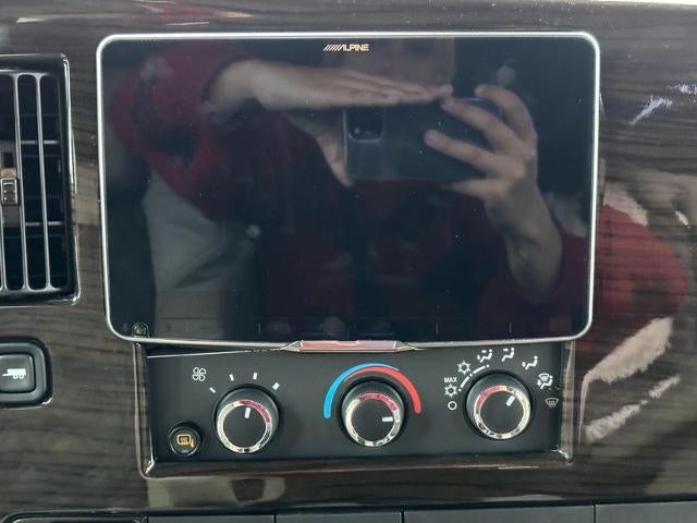 2025 GMC Savana Cargo 2500 RWD 2500 155"