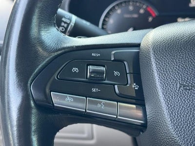 2023 Cadillac XT4 AWD 4dr Premium Luxury