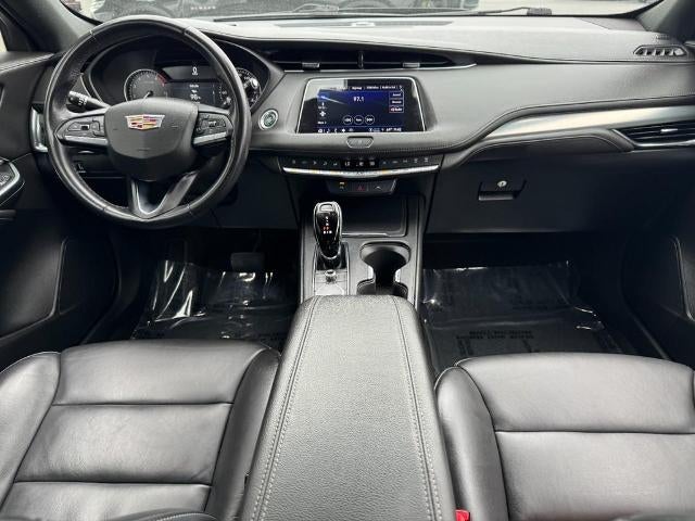 2023 Cadillac XT4 AWD 4dr Premium Luxury